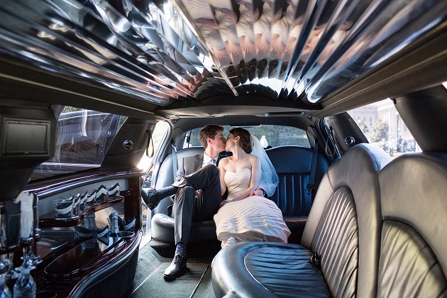 Houston Gregs Rides, Black Car Service, Airport Shuttle Limo, The Woodlands, Spring, Tomball, Kingwood, Cypress, Katy.